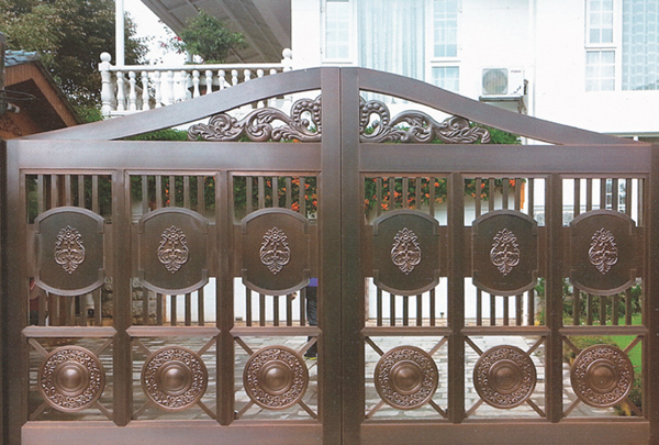 沈陽別墅入戶門、大門，銅門、木門、不銹鋼門選哪個好？