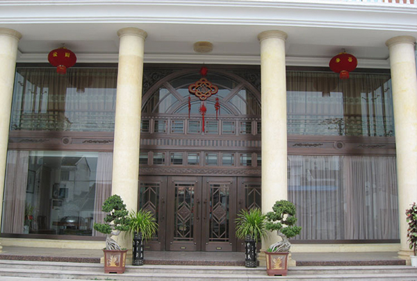 輝煌事業(yè)之選：選擇沈陽銅門，開啟成功大門  ?